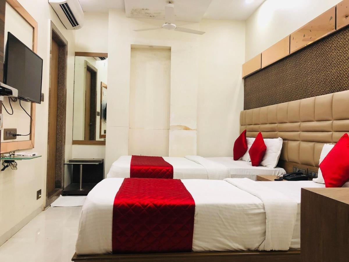 Hotel Guestinn Residency มุมไบ ภายนอก รูปภาพ