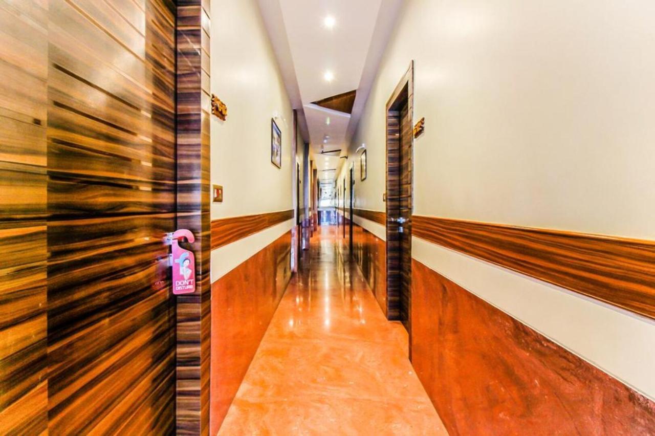 Hotel Guestinn Residency มุมไบ ภายนอก รูปภาพ
