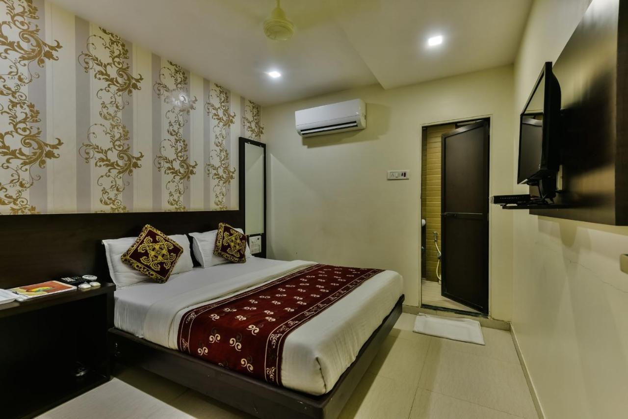 Hotel Guestinn Residency มุมไบ ภายนอก รูปภาพ