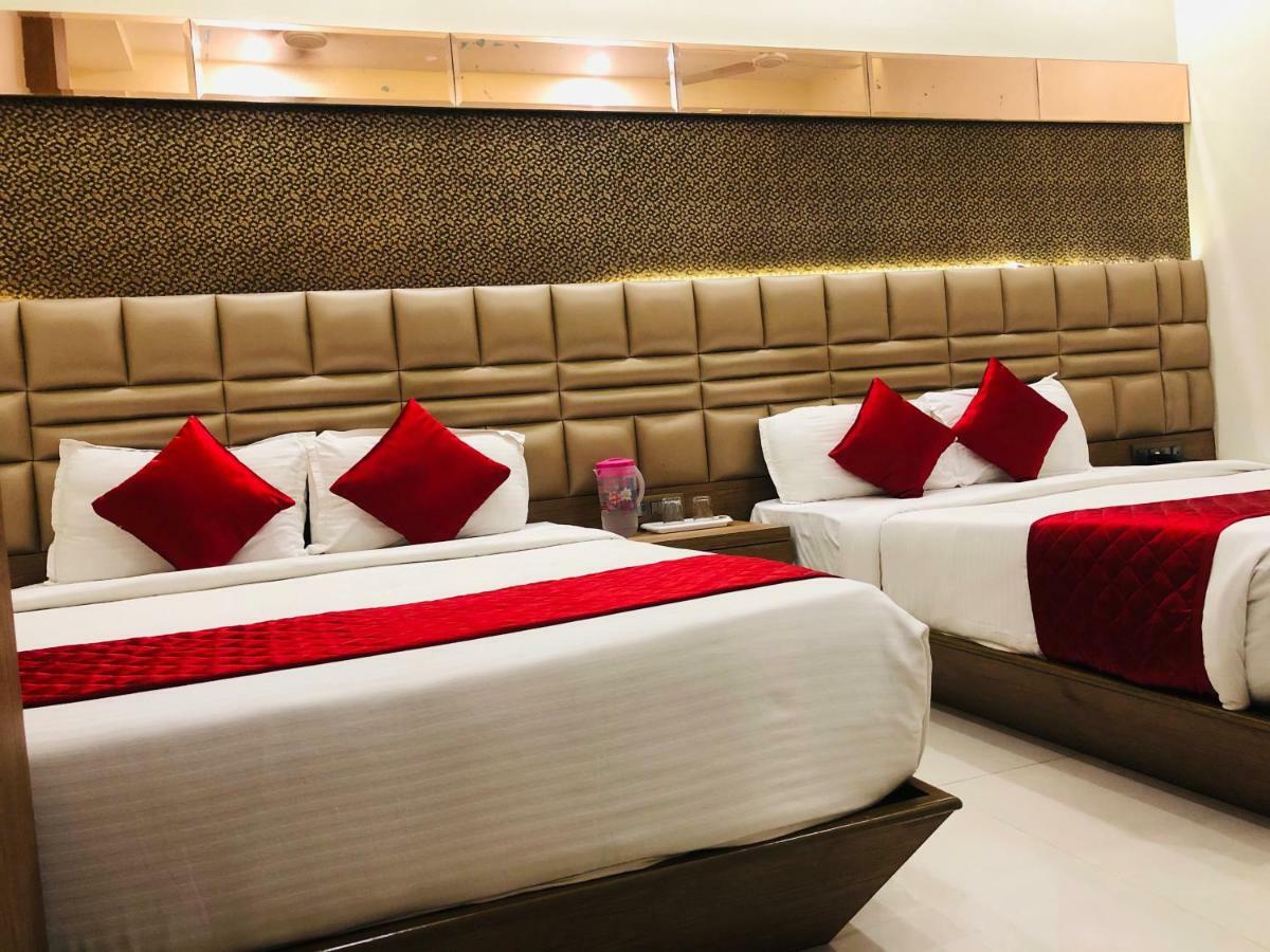 Hotel Guestinn Residency มุมไบ ภายนอก รูปภาพ