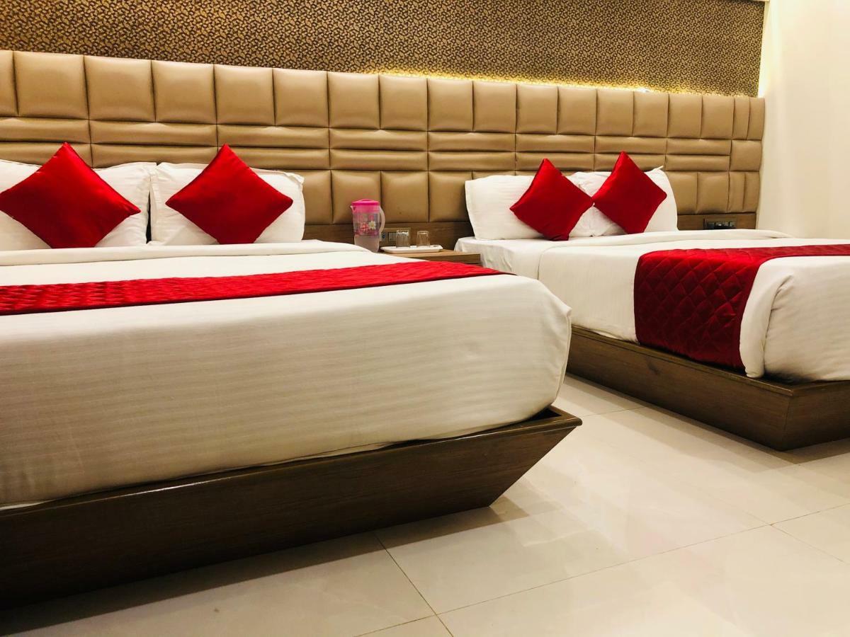 Hotel Guestinn Residency มุมไบ ภายนอก รูปภาพ