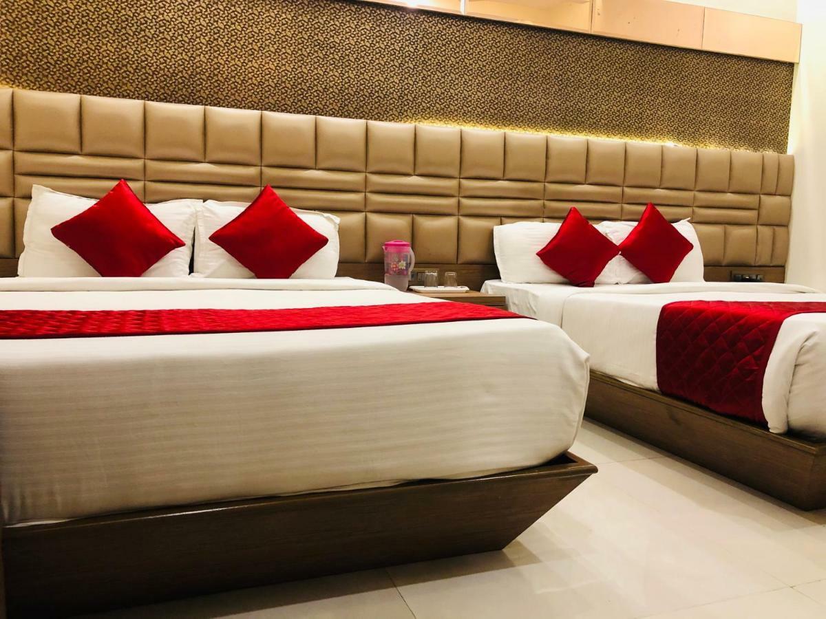 Hotel Guestinn Residency มุมไบ ภายนอก รูปภาพ