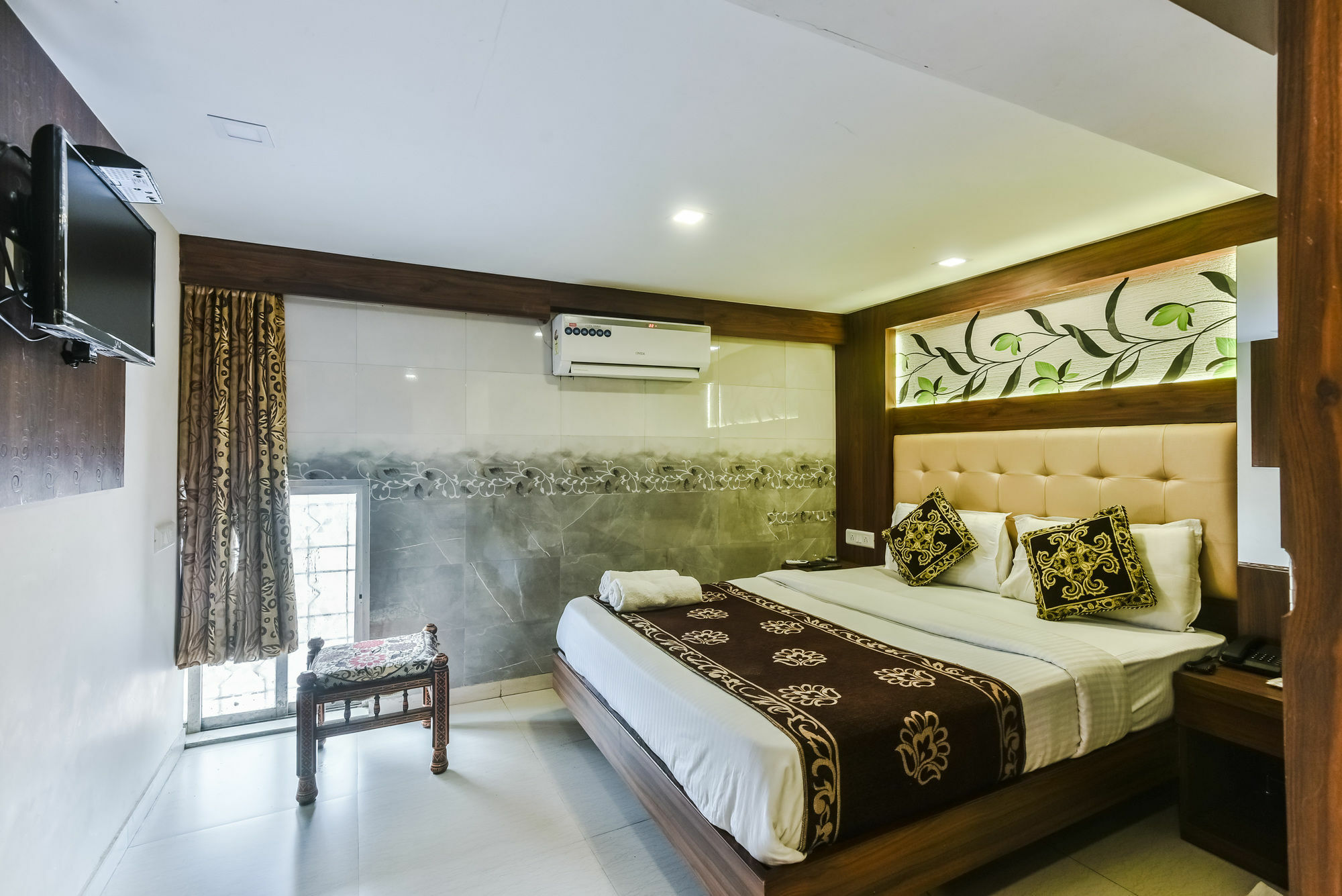 Hotel Guestinn Residency มุมไบ ภายนอก รูปภาพ